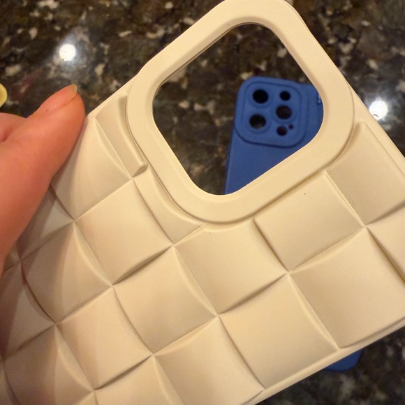 iPhone 12 Pro Max Spigen Cream and Blue Phone Case Duo - Picture 5 of 16